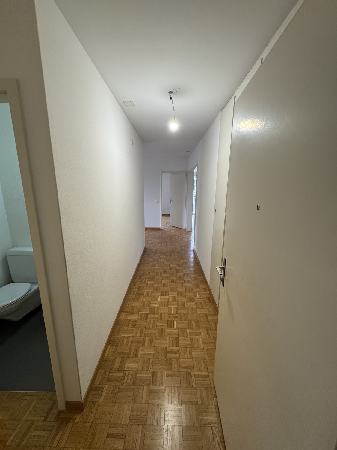 Zimmer in einer Wohngemeinschaft, Foto 2 von 6