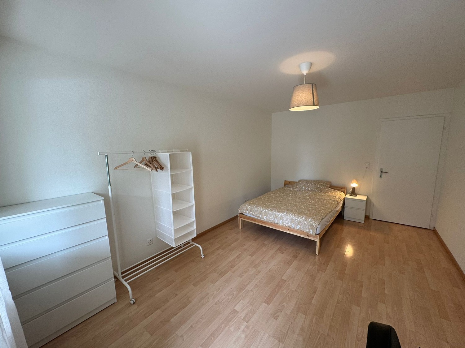 Zimmer in einer Wohngemeinschaft, Foto 1 von 6