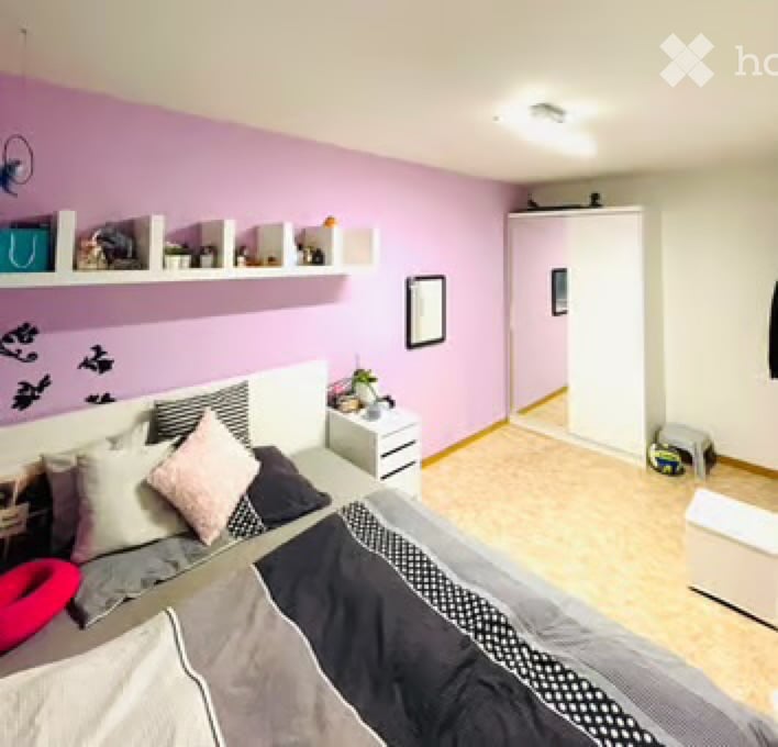 1 room single room, Foto 1 von 5