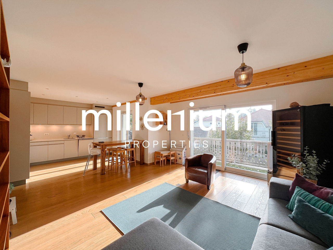6-Zimmer-Wohnung, Foto 1 von 10
