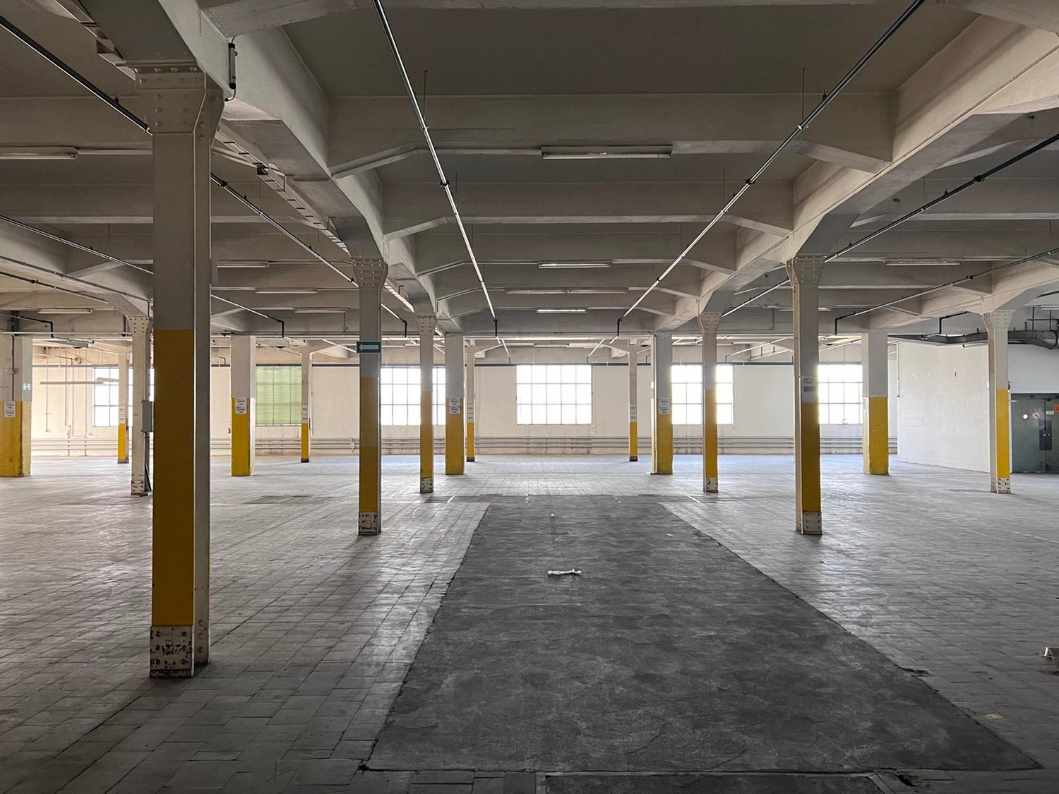 486m² commercial