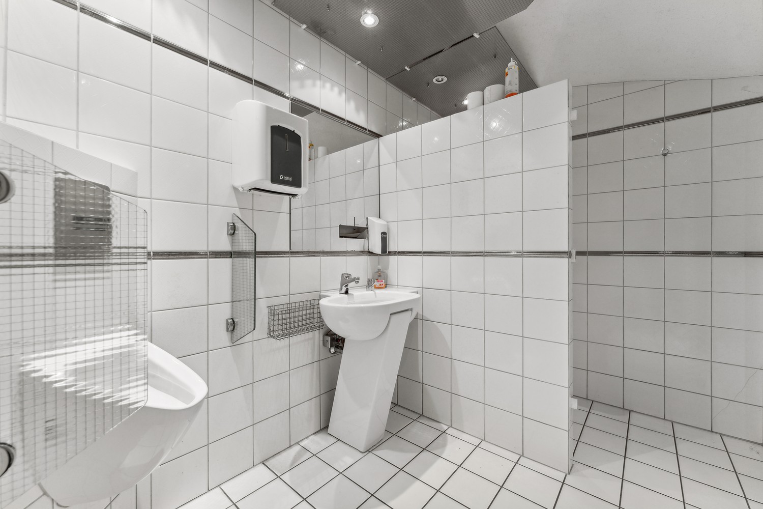 625m² bureau