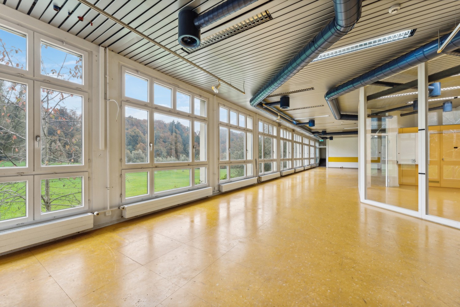 625m² bureau