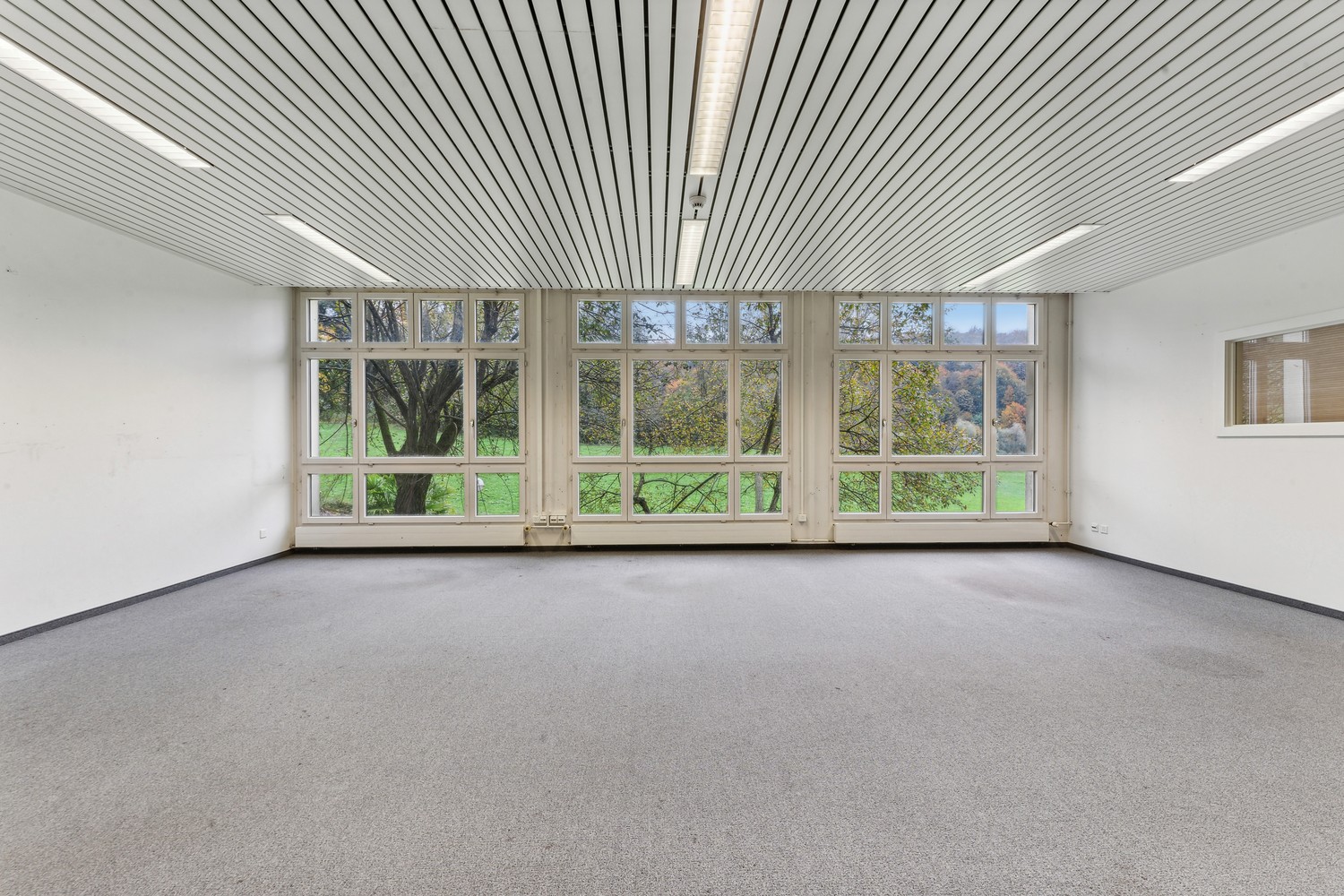 625m² bureau