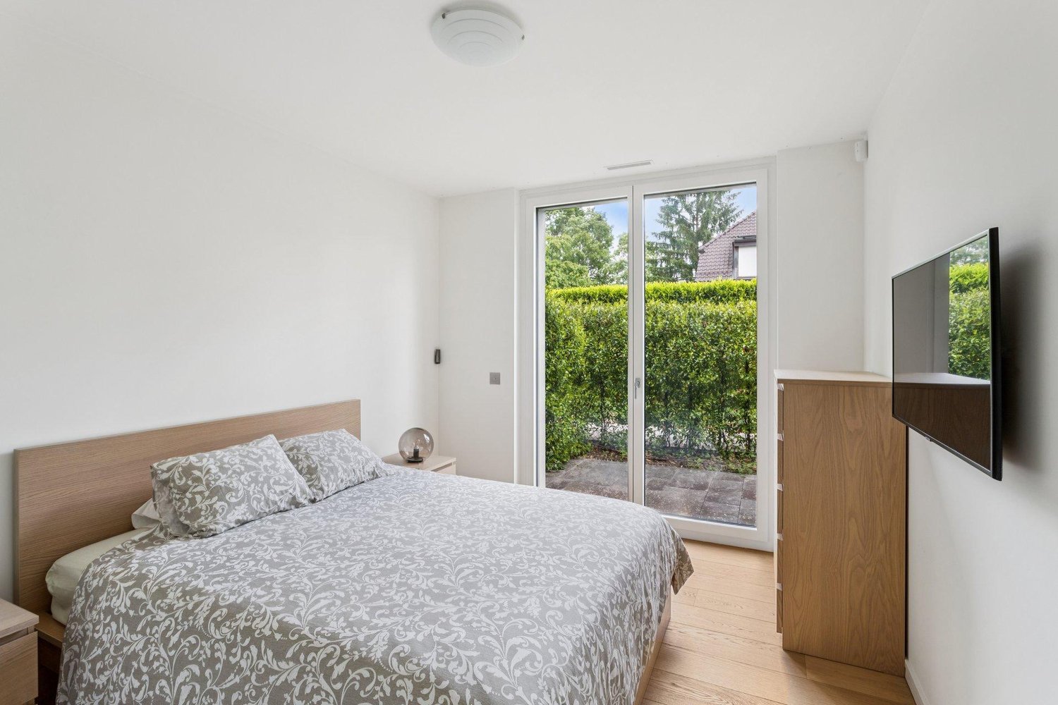 6 rooms apartment