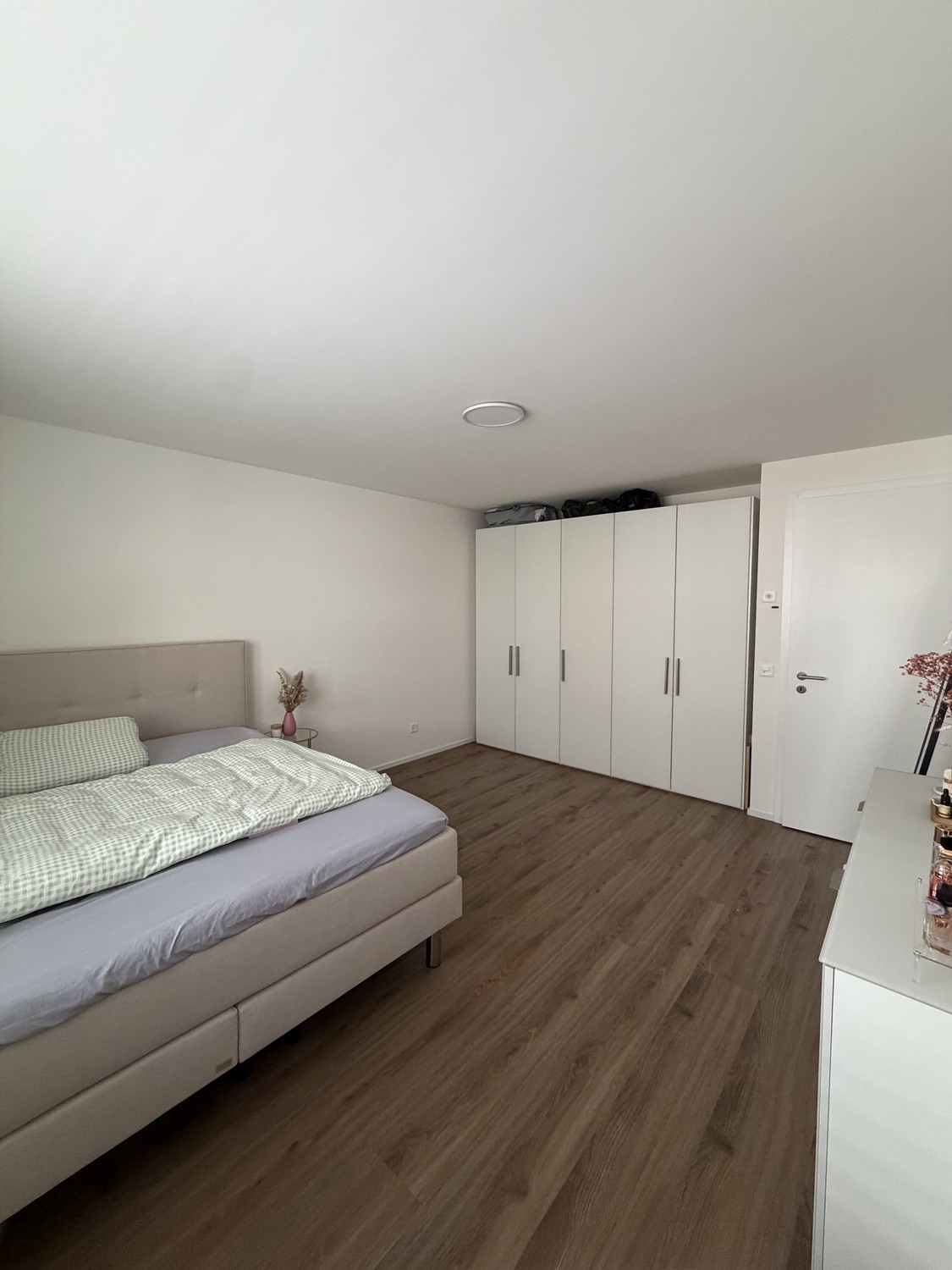 Room in a shared flat, Foto 1 von 3