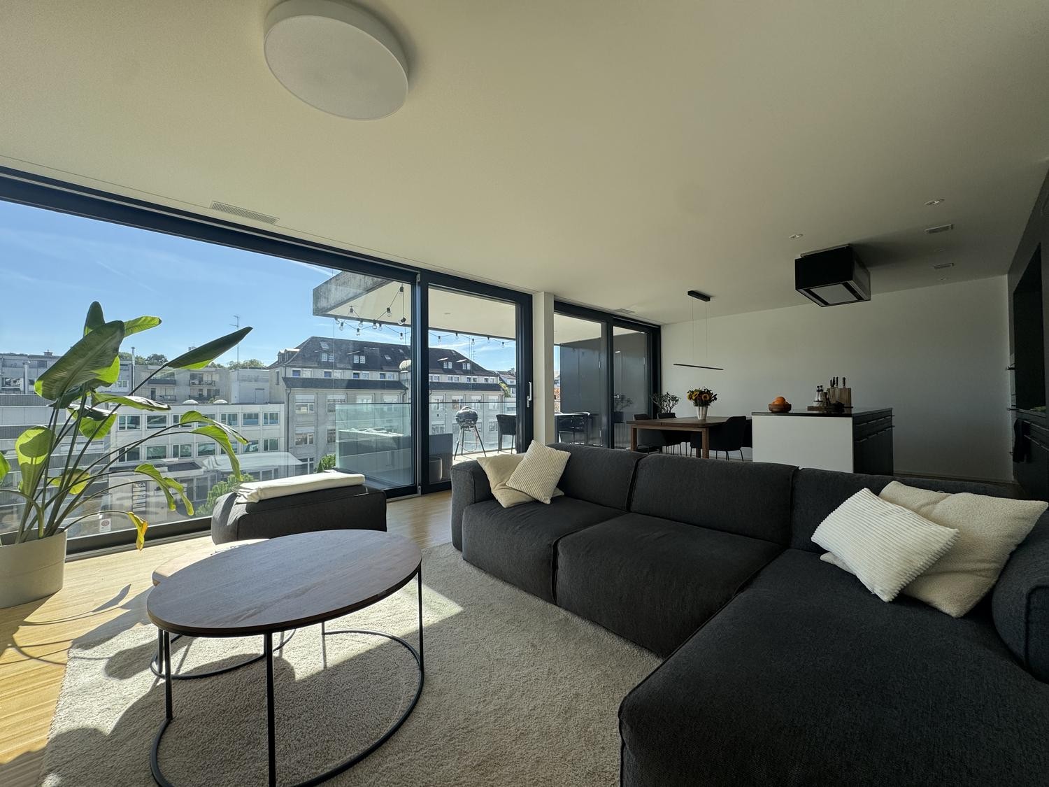 4 rooms apartment, Foto 1 von 10