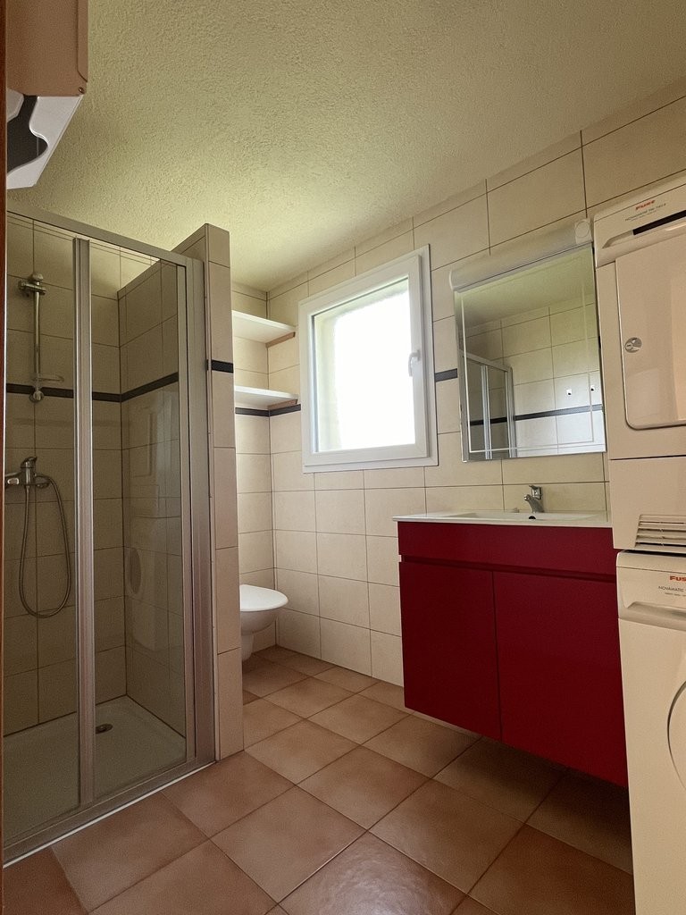 190m² commercial
