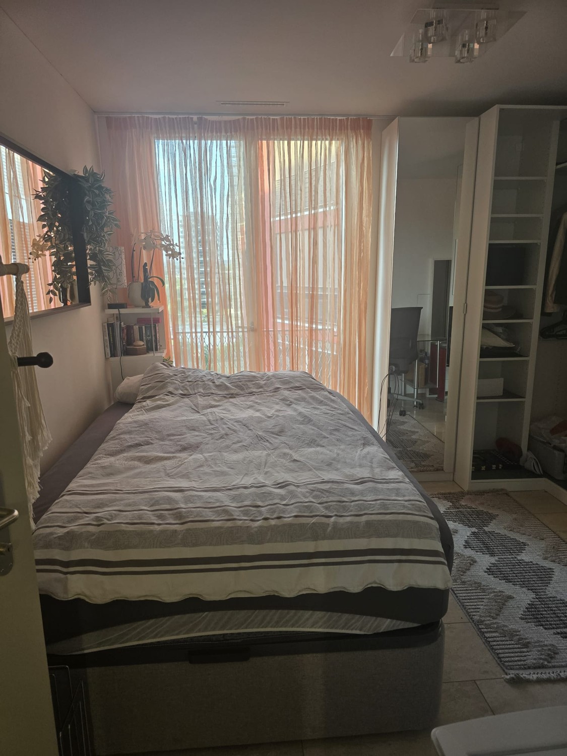 Zimmer in einer Wohngemeinschaft, Foto 3 von 6