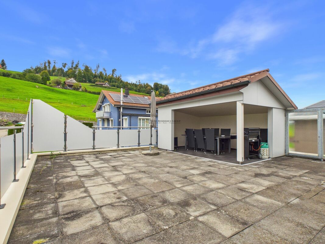 1580m² commercial