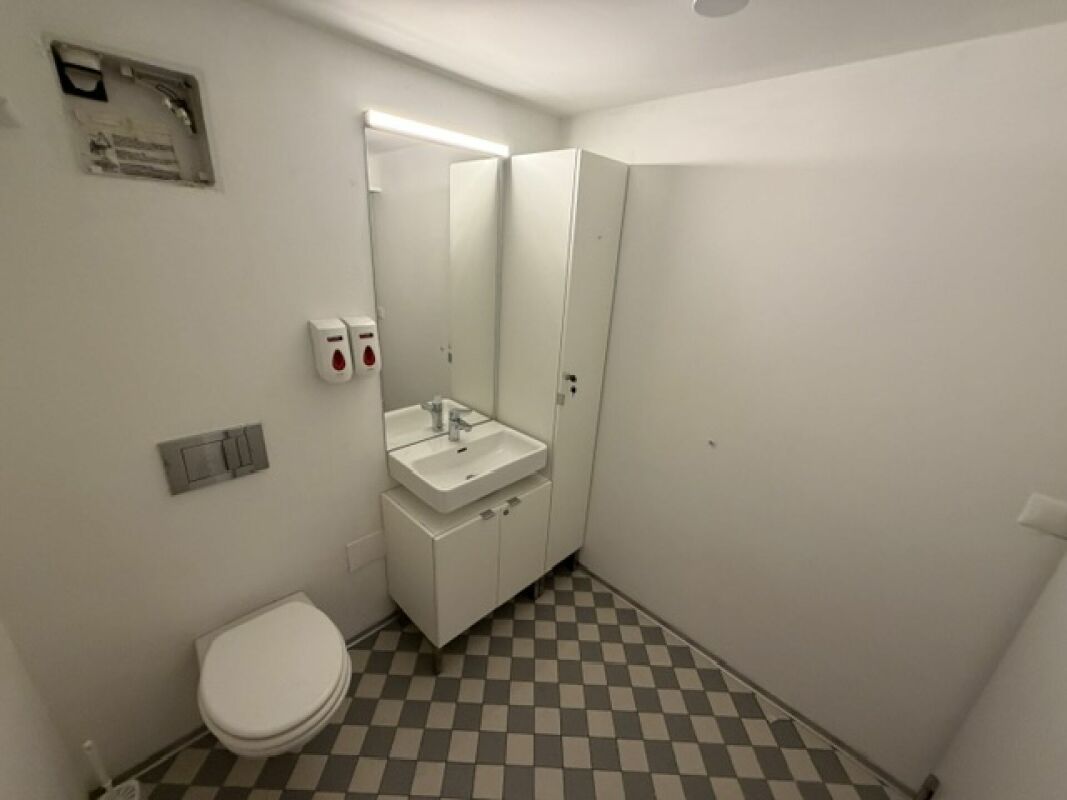 83m² commercial, Foto 7 von 8