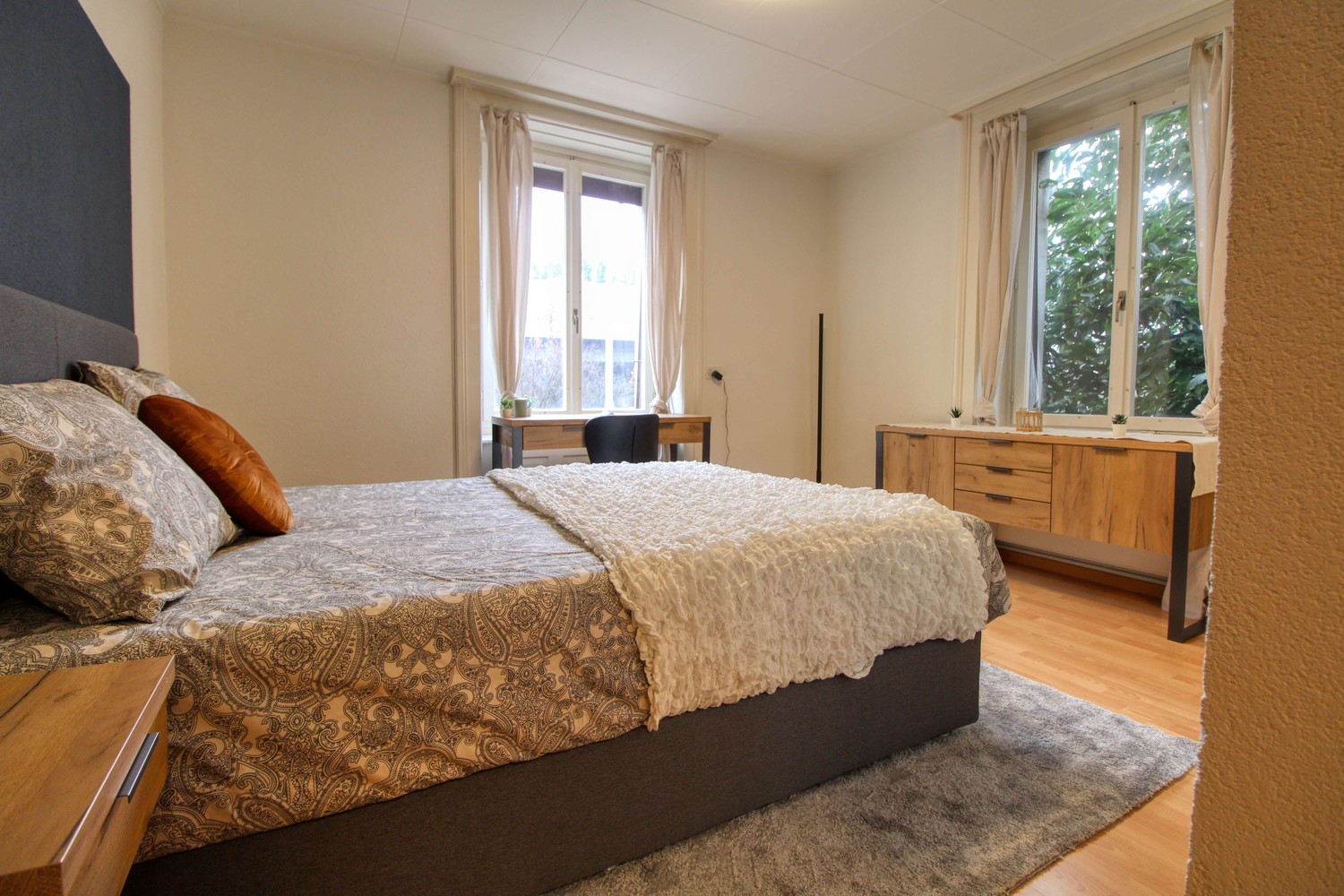1 room single room