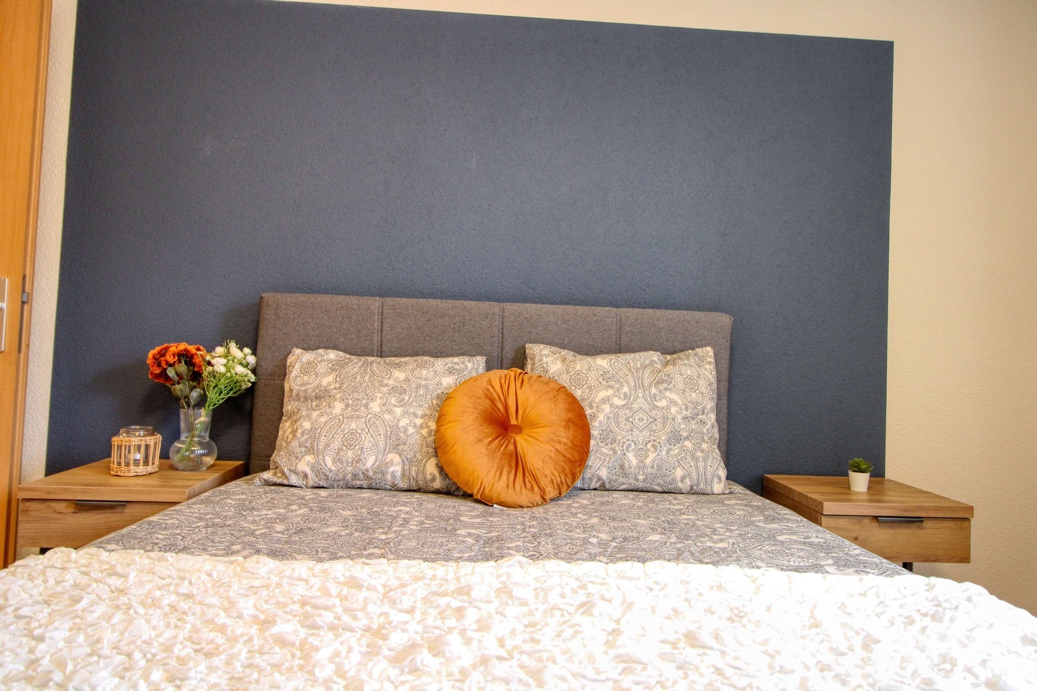 1 room single room