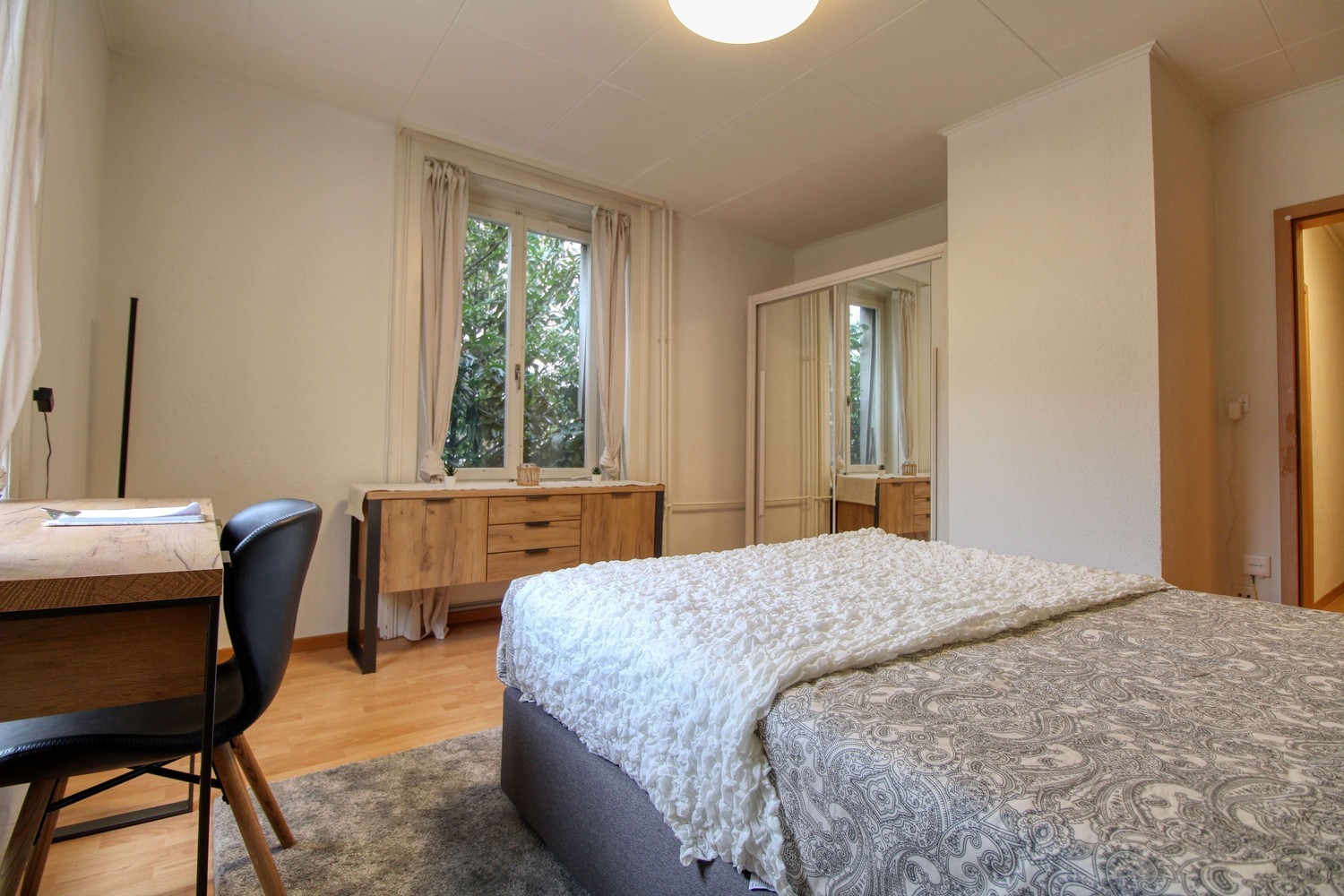 1 room single room