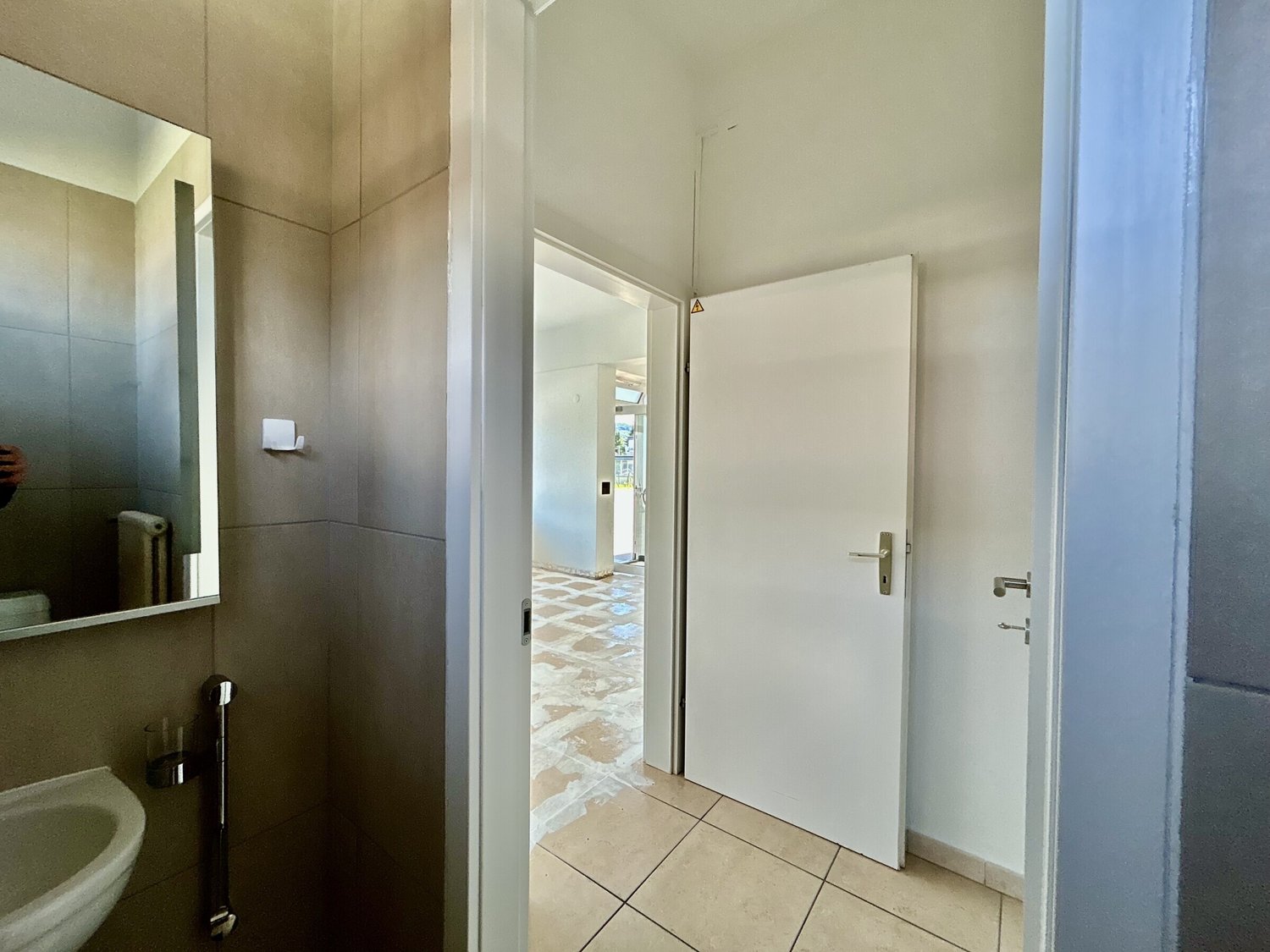 78m² Wohn- / Geschäftsgebäude, Foto 7 von 9