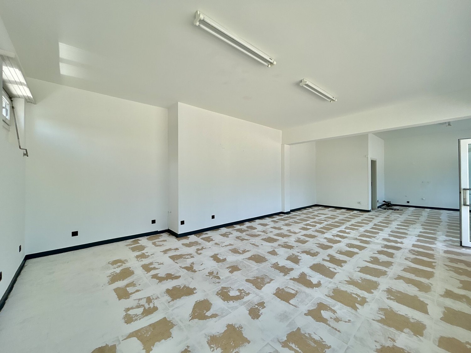 78m² Wohn- / Geschäftsgebäude, Foto 5 von 9