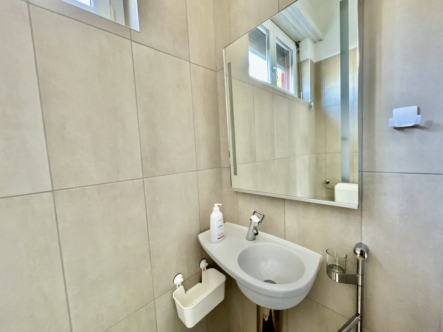78m² Wohn- / Geschäftsgebäude, Foto 6 von 9