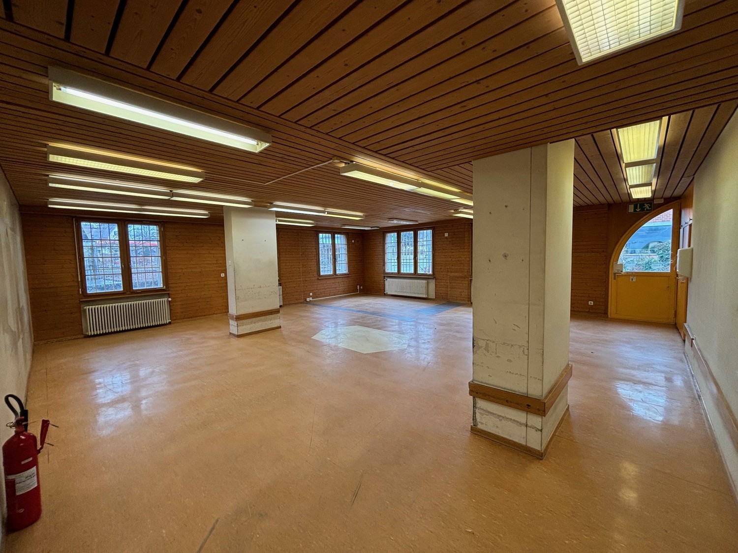 300m² commercial, Foto 2 von 10