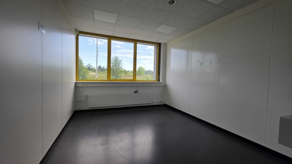 705m² commercial