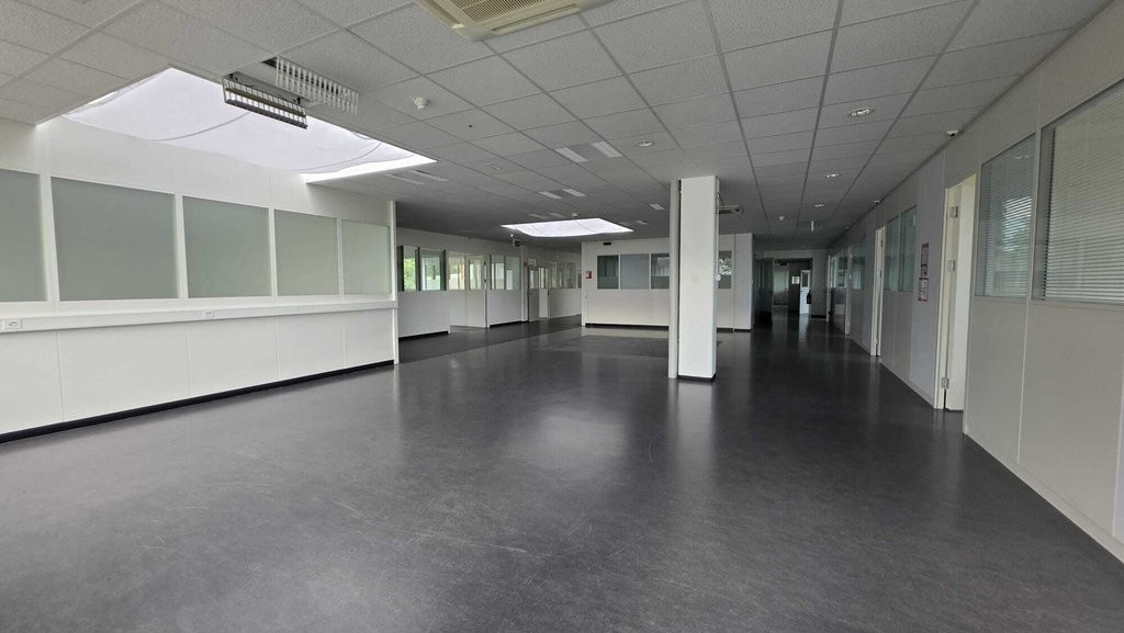 705m² commercial