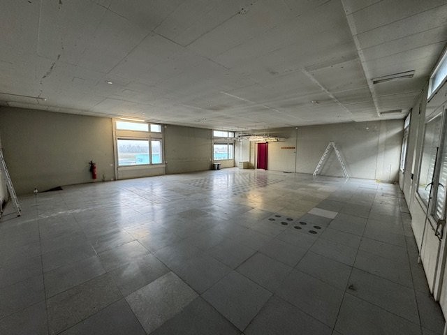 296m² bureau