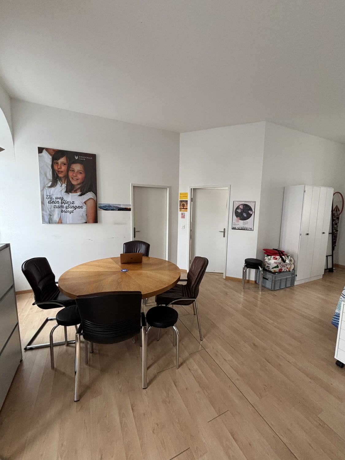 Office, Foto 1 von 7