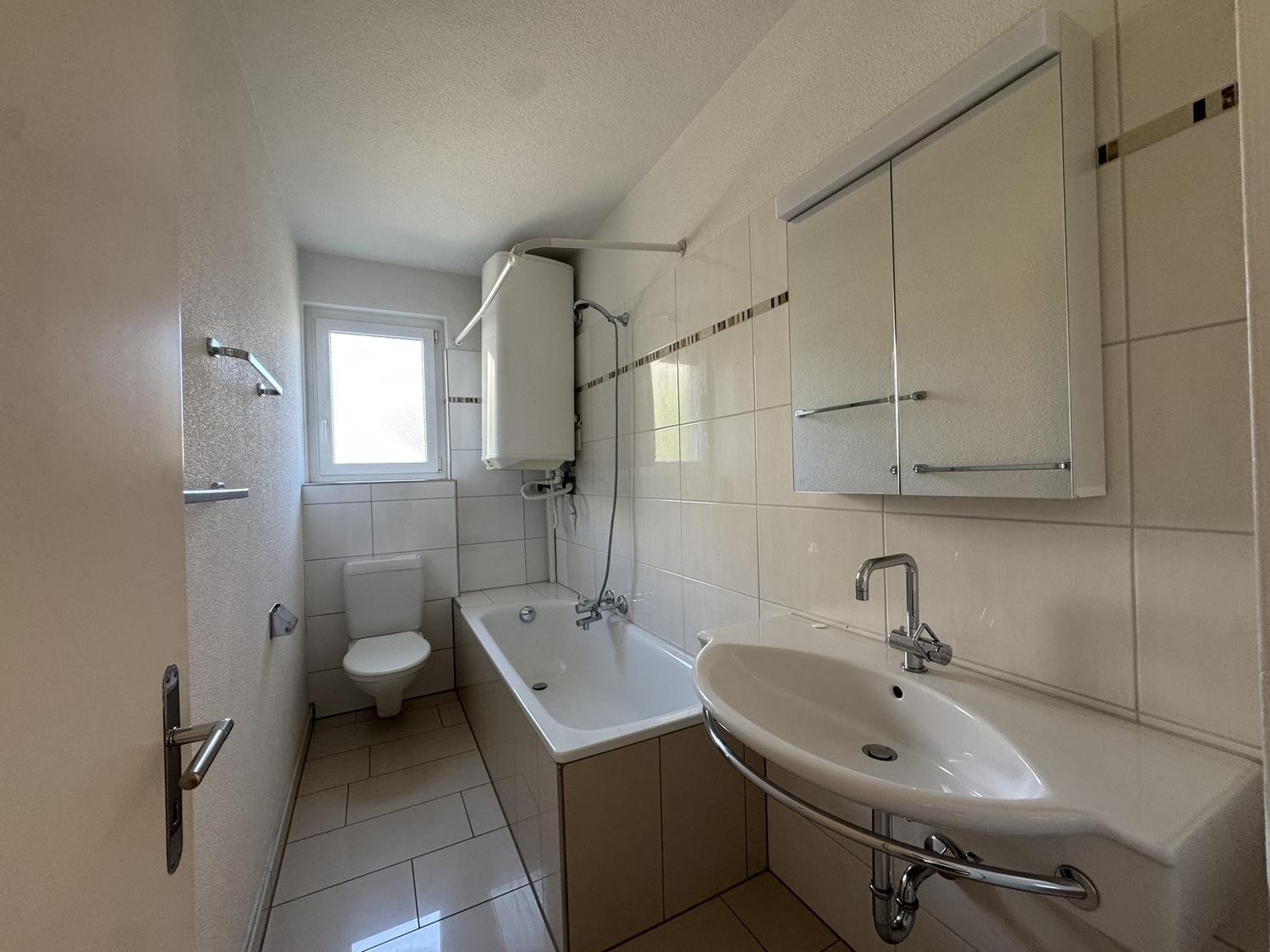 5 rooms apartment, Foto 5 von 9