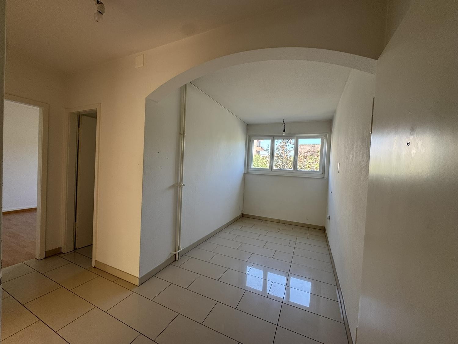 5 rooms apartment, Foto 1 von 9