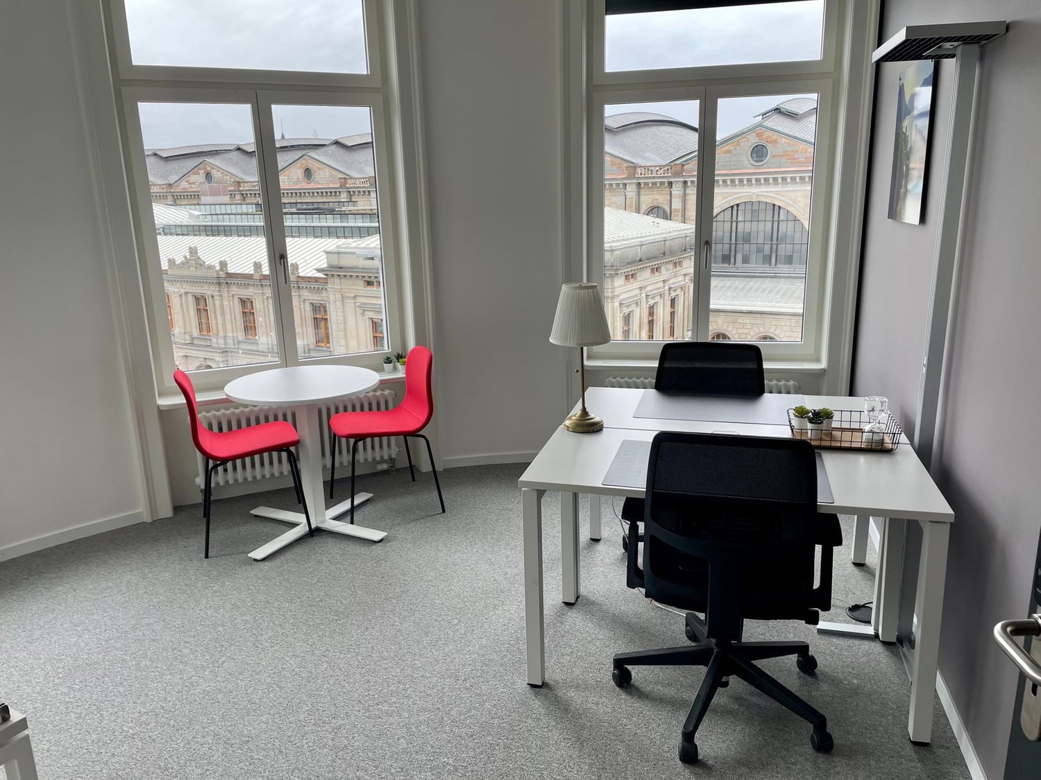 Bureau, photo 2 sur 7