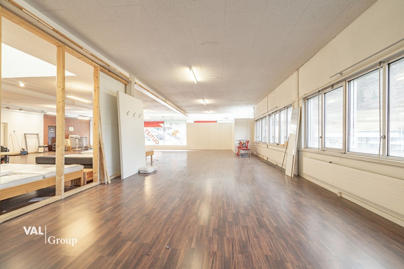 731m² advertising area
