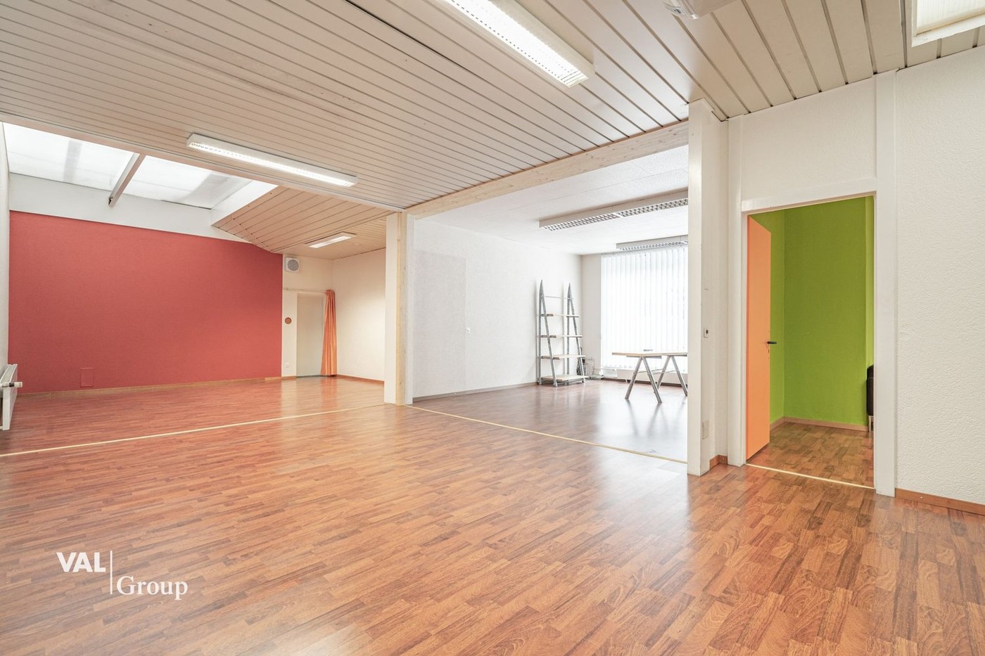 731m² advertising area