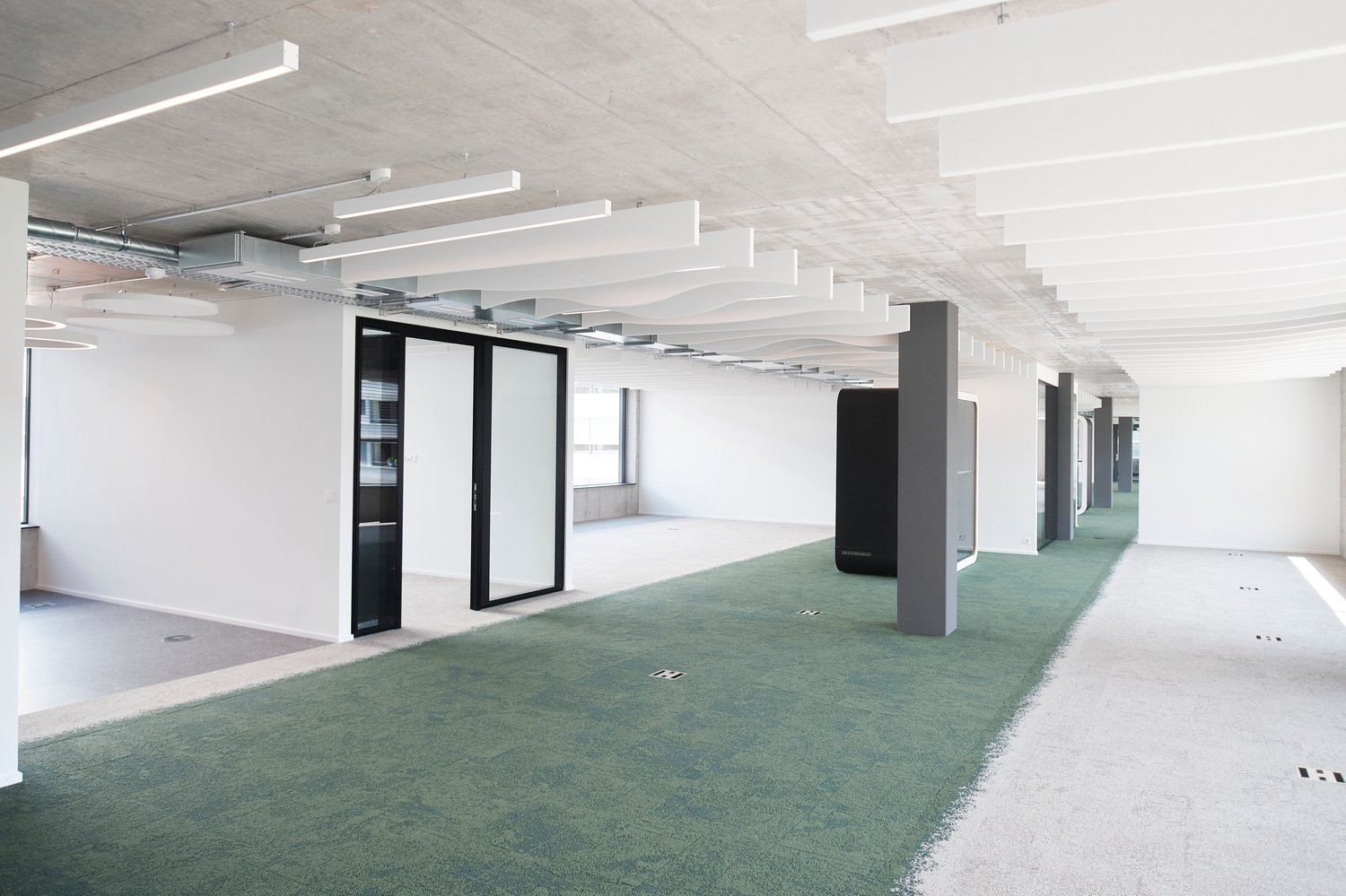 251m² ufficio, foto 3 di 10