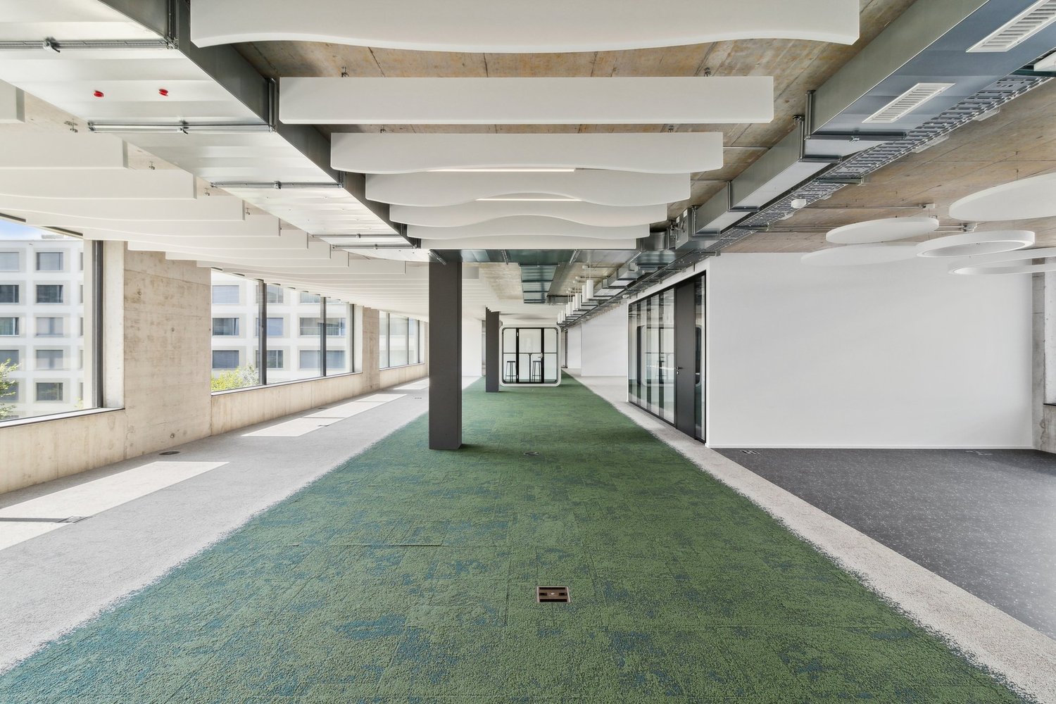 251m² ufficio, foto 4 di 10