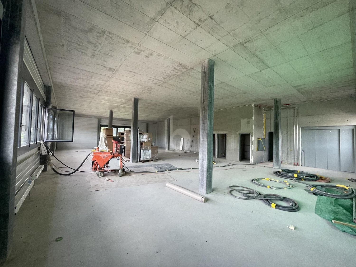 287m² industrial object, Foto 2 von 4