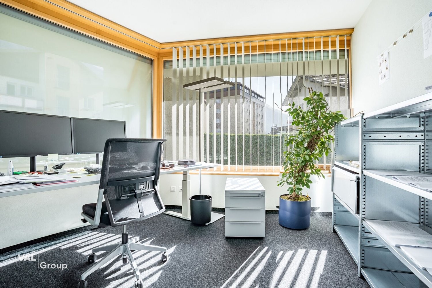 150m² office