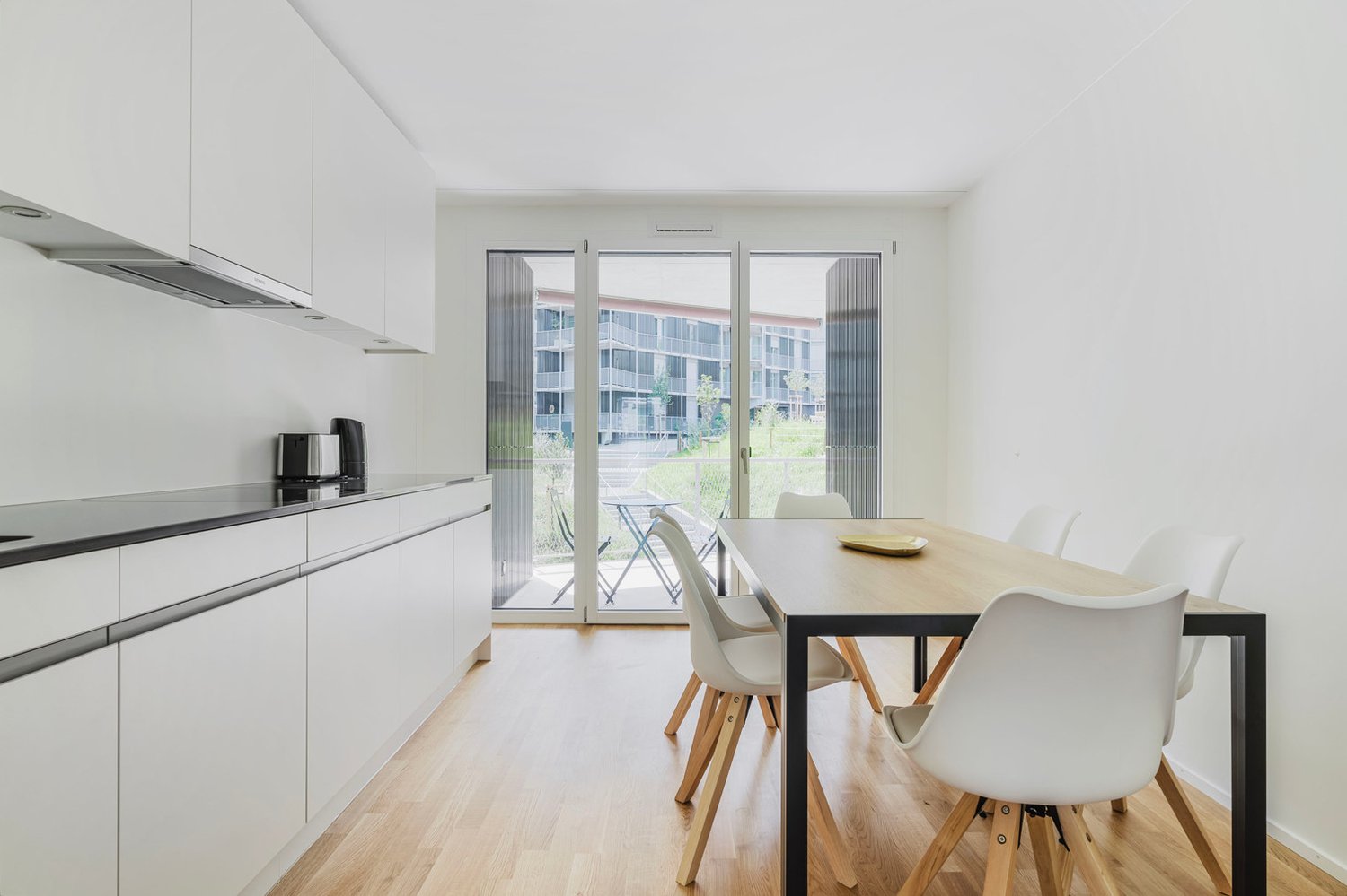 4 ½ rooms furnished flat (8)
