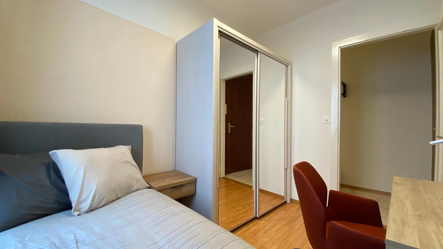Zimmer in einer Wohngemeinschaft, Foto 4 von 10
