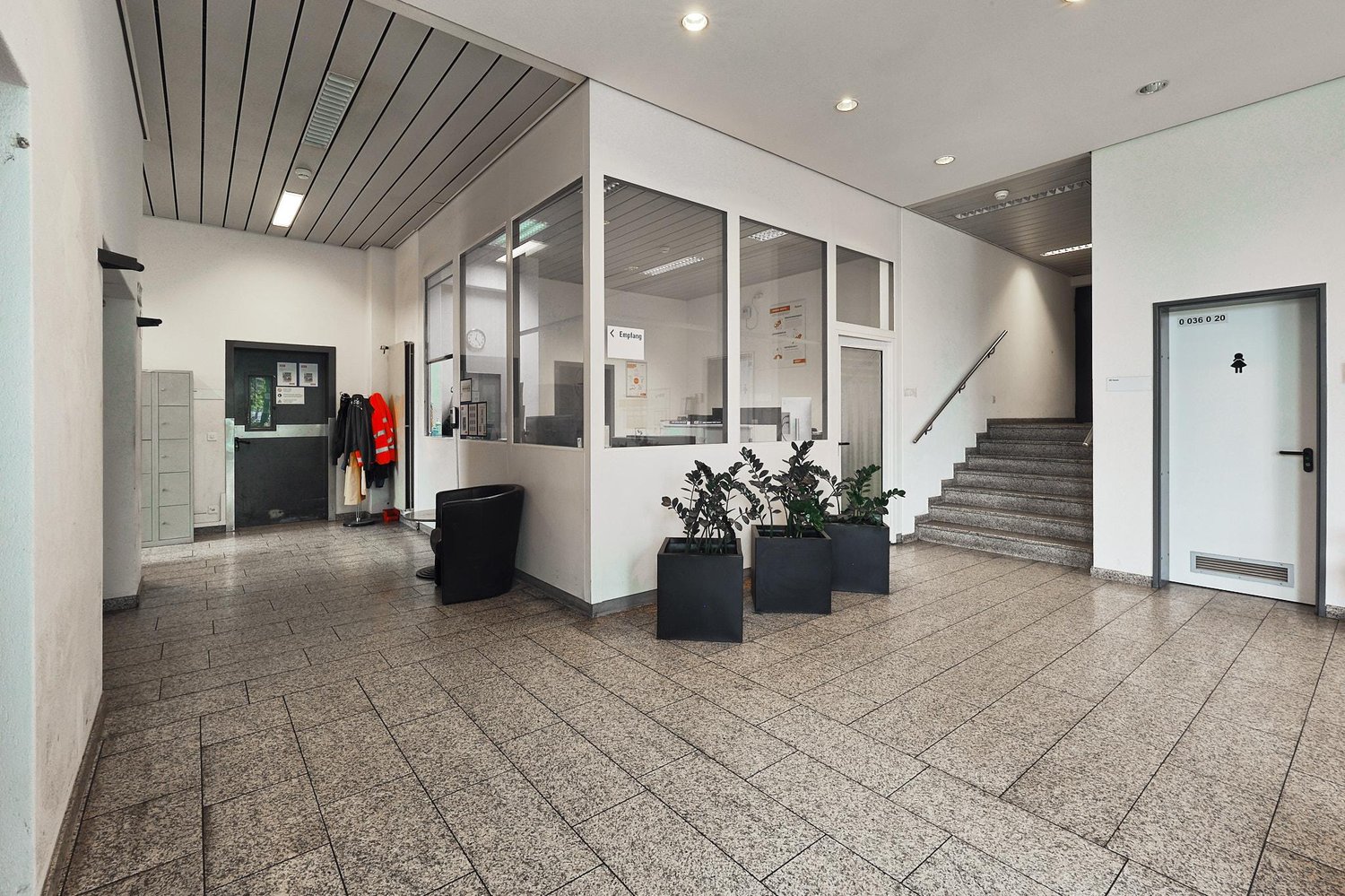 4000m² commercial