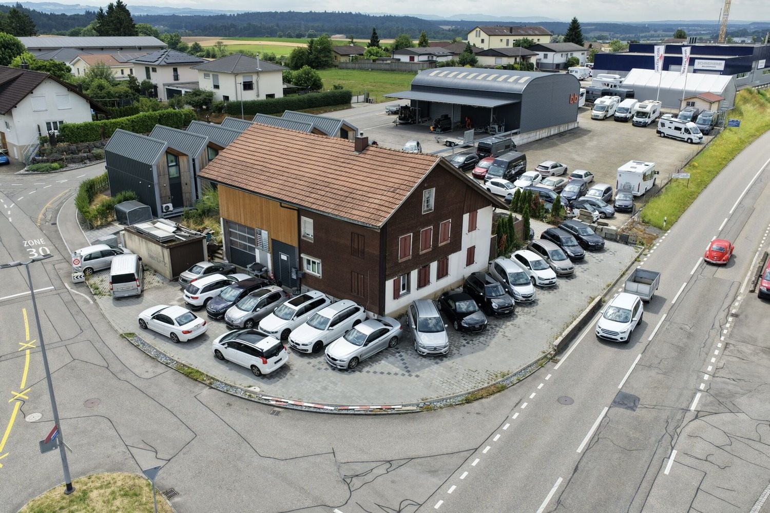 261m² officina
