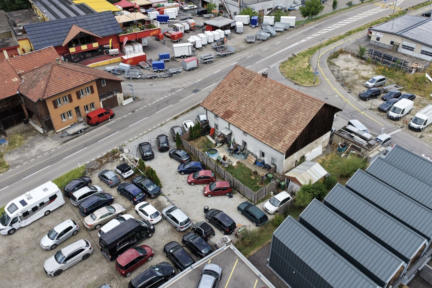 261m² officina