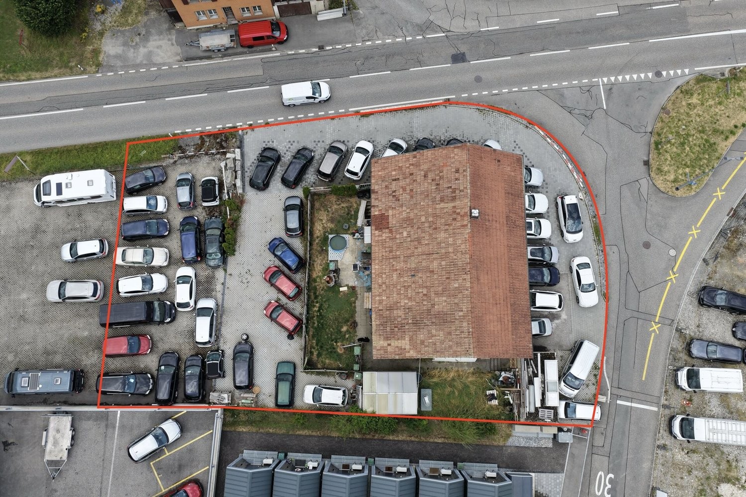 261m² officina