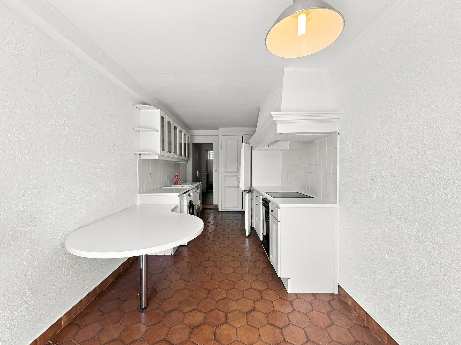 5 rooms apartment