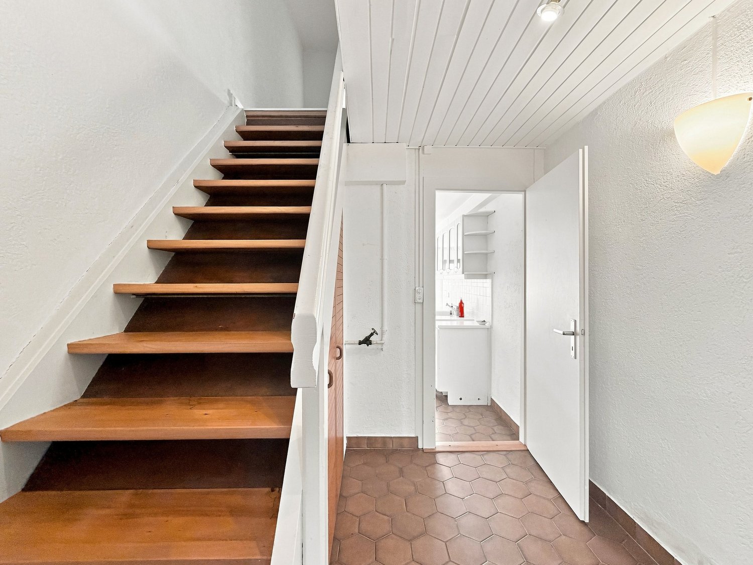 5 rooms apartment