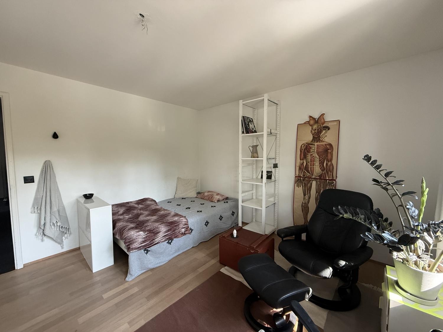 Zimmer in einer Wohngemeinschaft, Foto 2 von 5