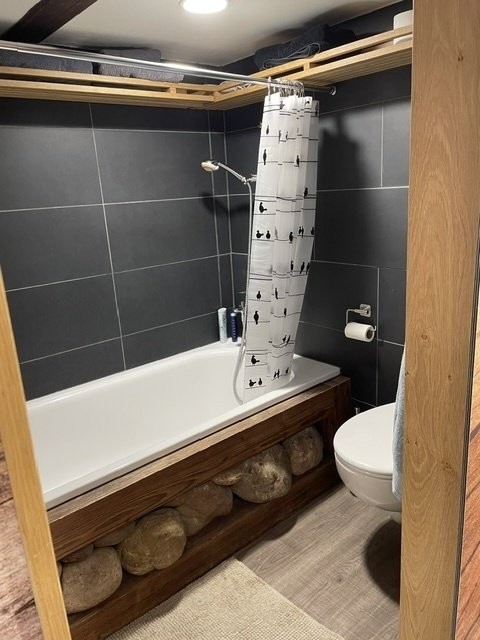 3 rooms furnished flat