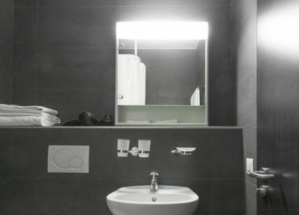 2 rooms furnished flat