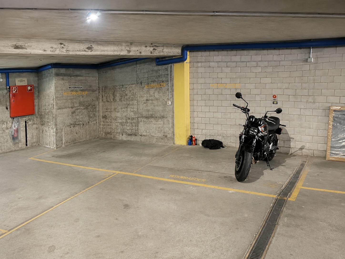 Covered bike parking, Foto 2 von 3