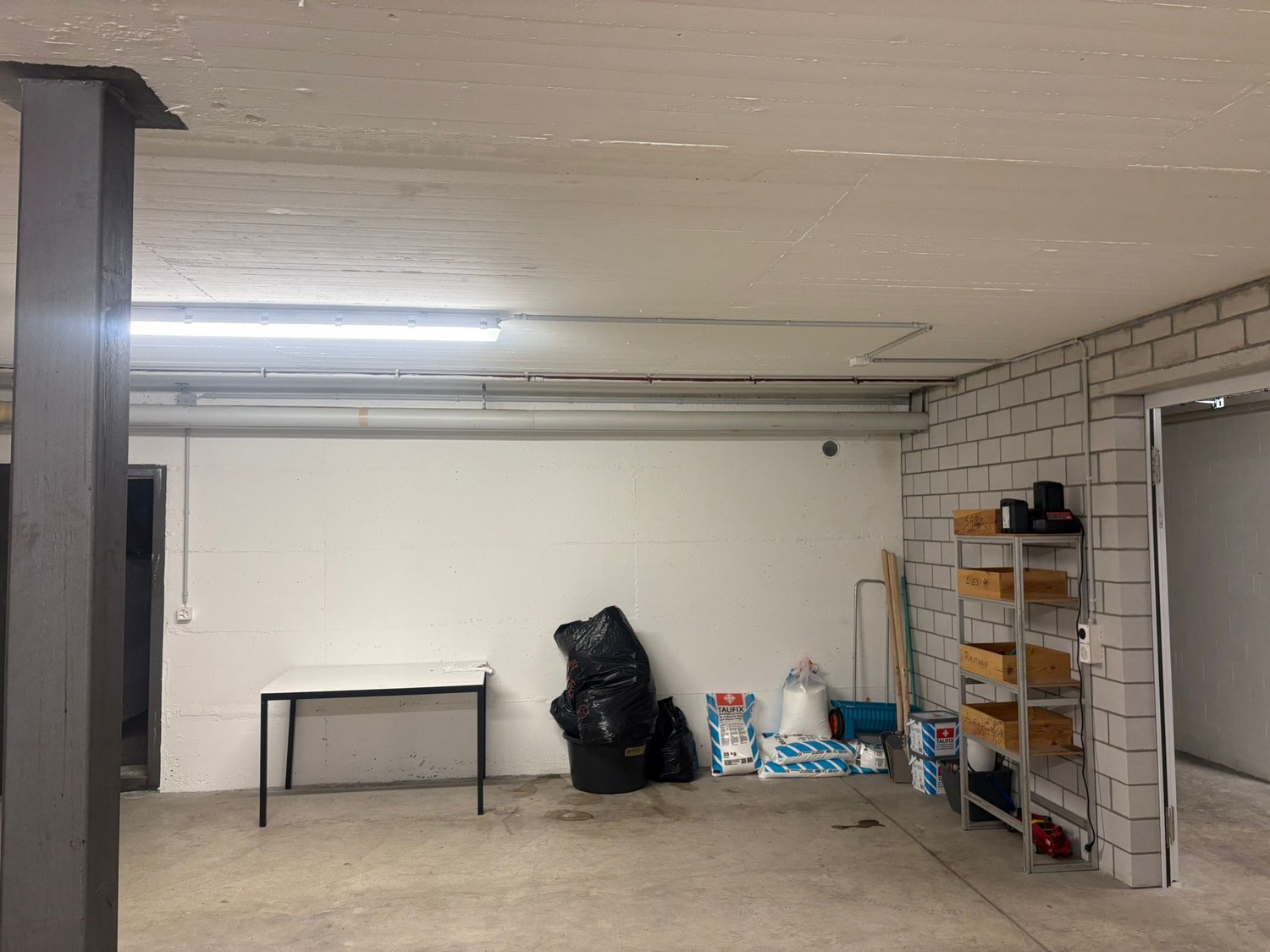 99-99m² commerciale