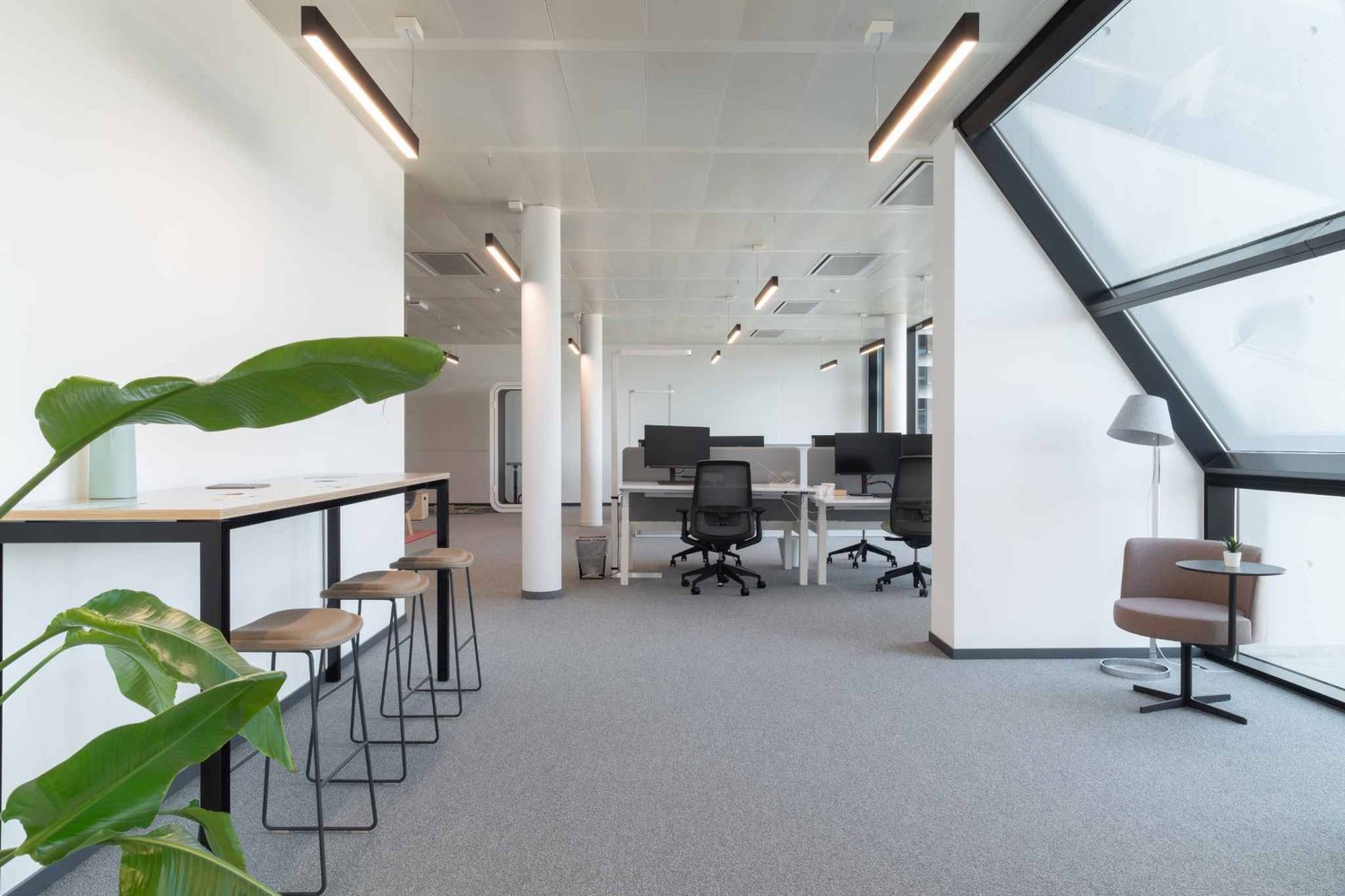 434m² Büro, Foto 3 von 10