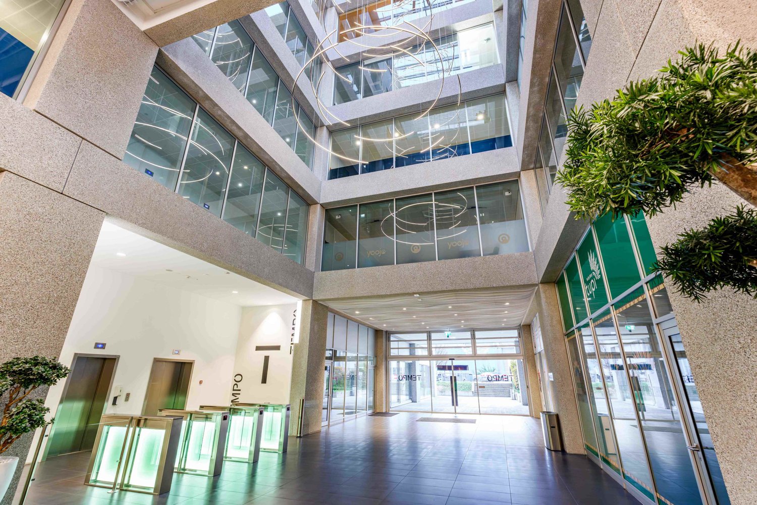 2363m² Büro, Foto 3 von 7